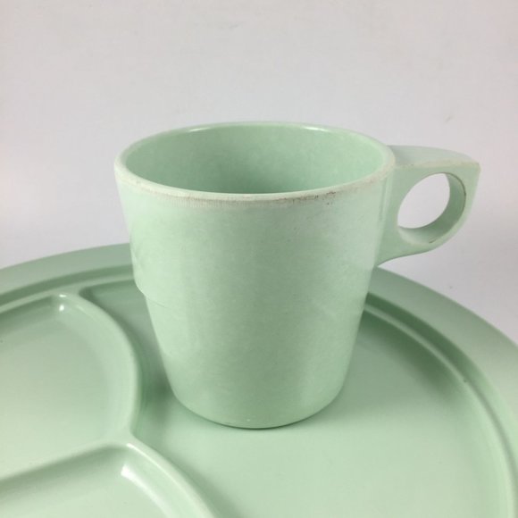 Melmac Divided Plate and Matching Cup Jadite Green Set Mint - Picture 4 of 7